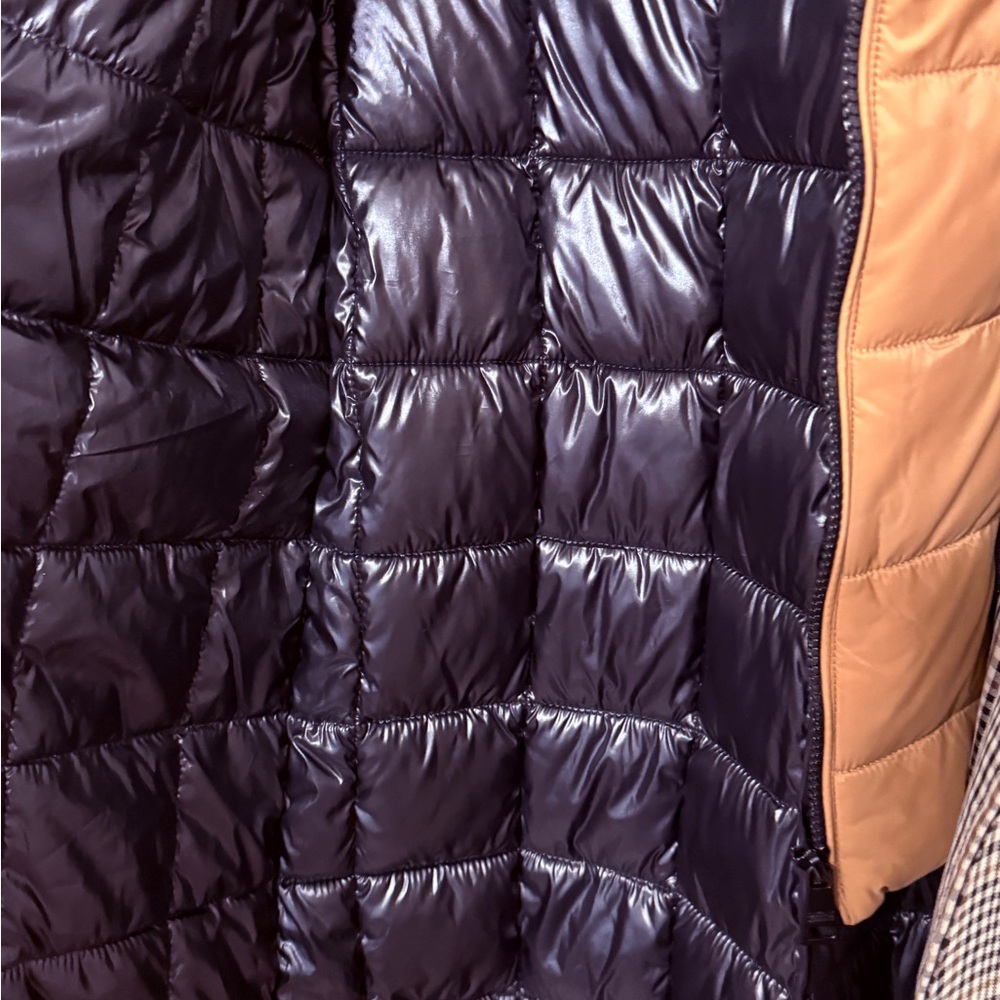DKNY Jeans Women's Mixed-Media Puffer Trench Coat - Picture 8 of 10